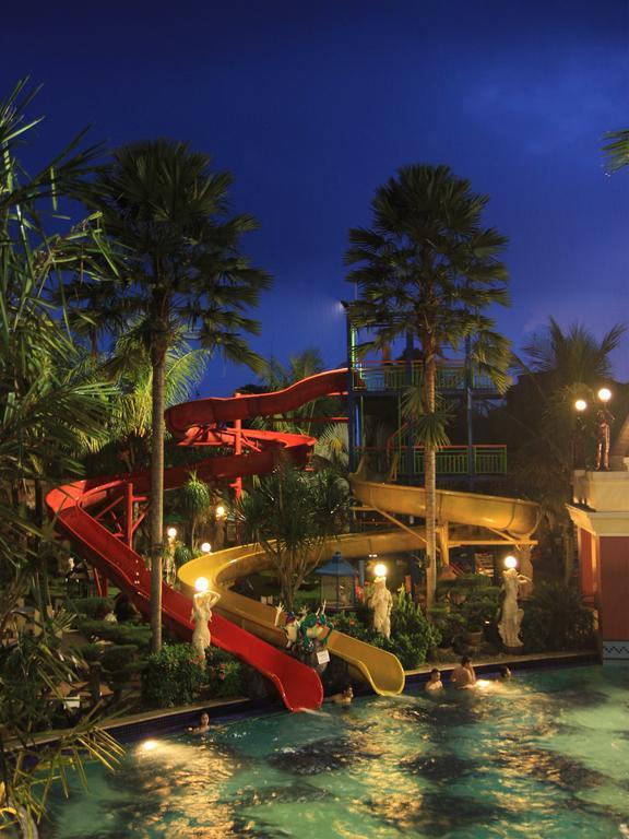 Grand Wahid Hotel Salatiga Exteriér fotografie