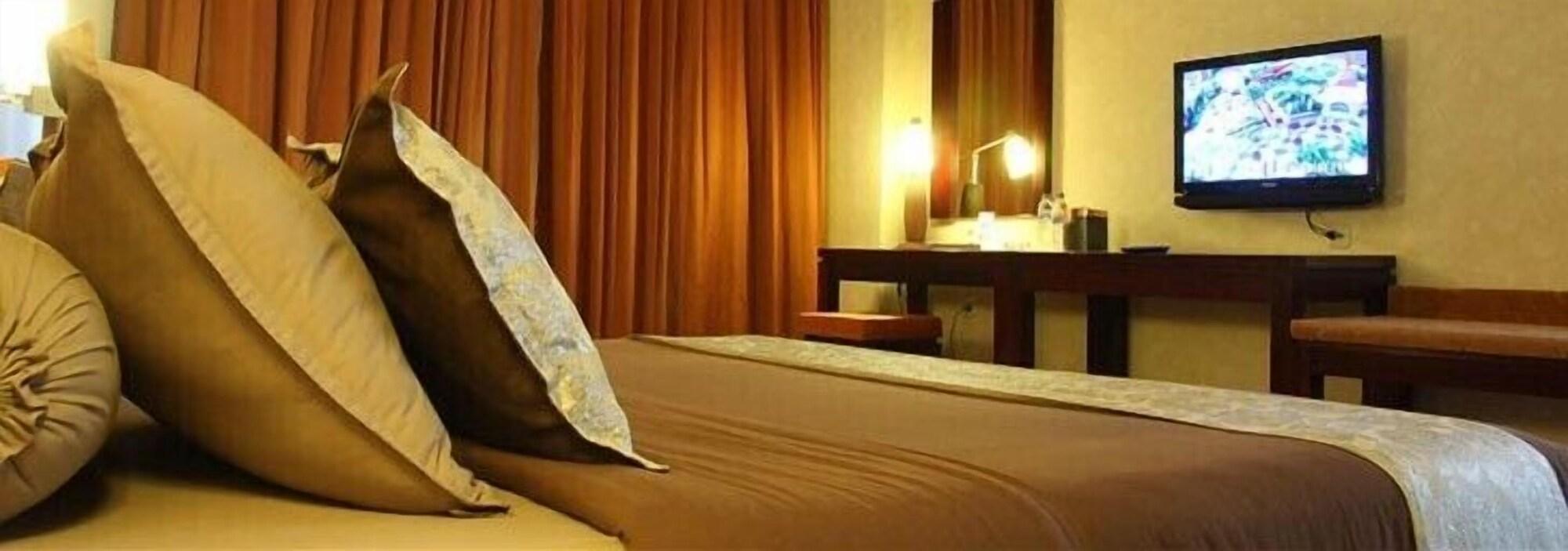Grand Wahid Hotel Salatiga Exteriér fotografie