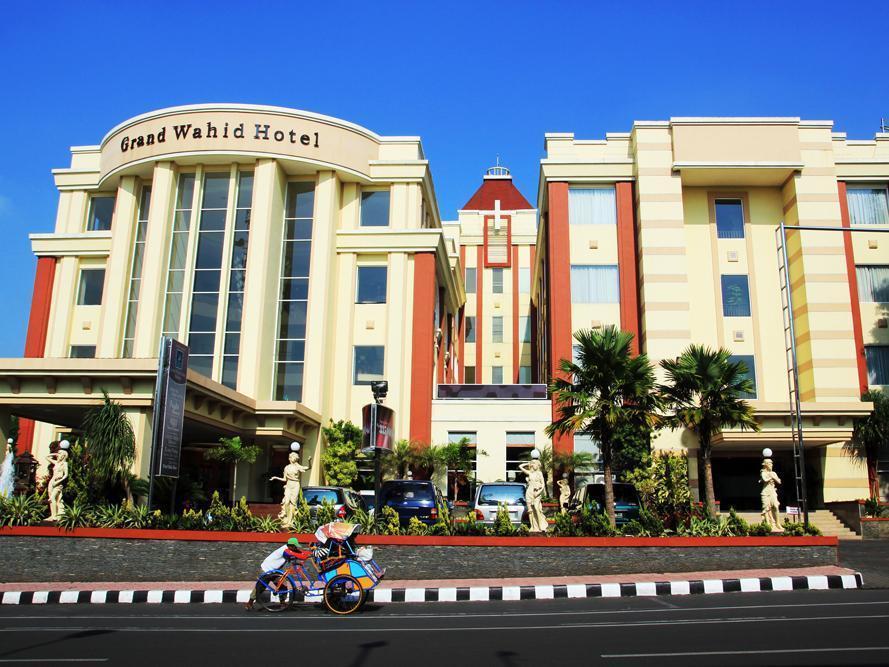 Grand Wahid Hotel Salatiga Exteriér fotografie