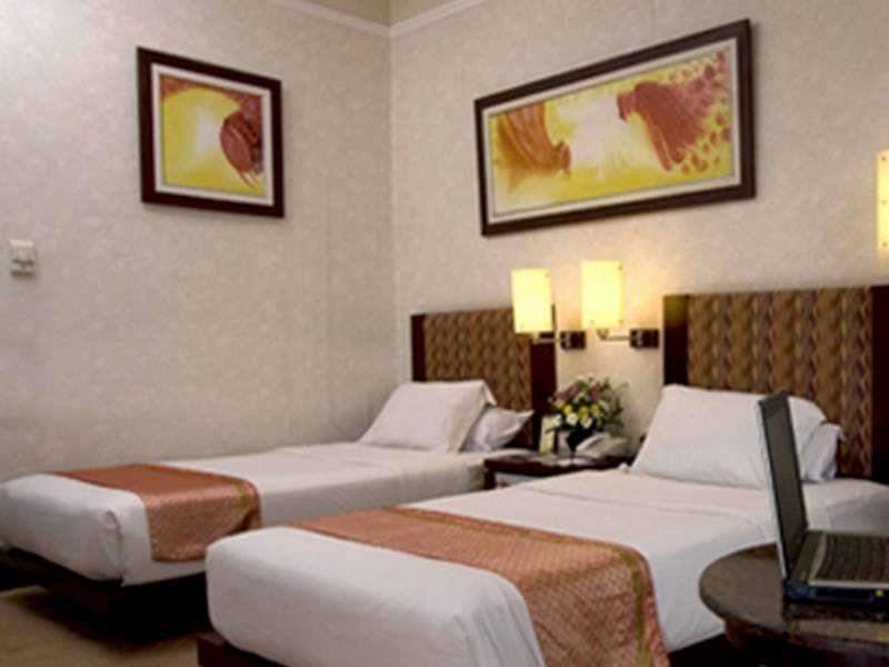 Grand Wahid Hotel Salatiga Exteriér fotografie